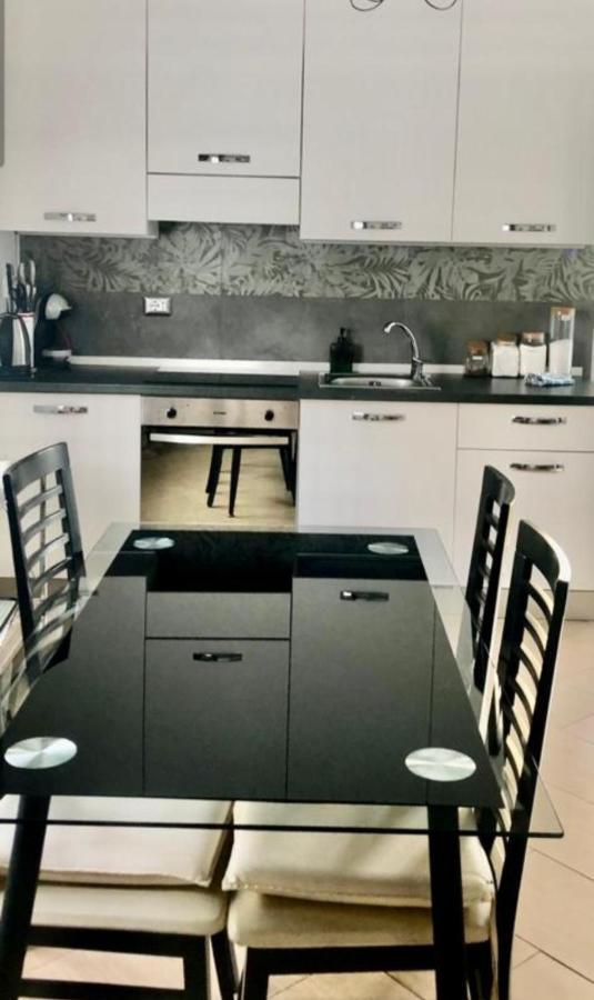 Lovely Apartment Бергамо Екстериор снимка